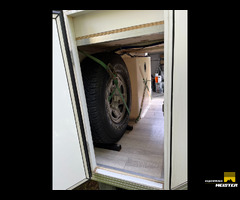 Toyota Land Cruiser HZJ 79 Overlander - 11