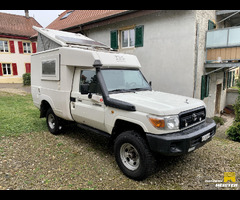 Toyota LandCruiser HZJ79 with Azalaï Cabin