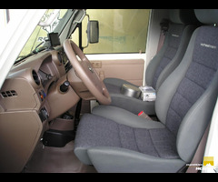 Toyota LandCruiser HZJ79 with Azalaï Cabin