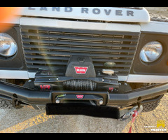Land Rover Defender 130 Cell