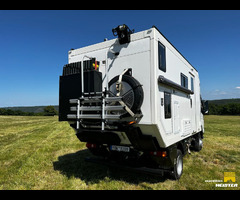 Mitsubishi Fuso 4x4 Expedition